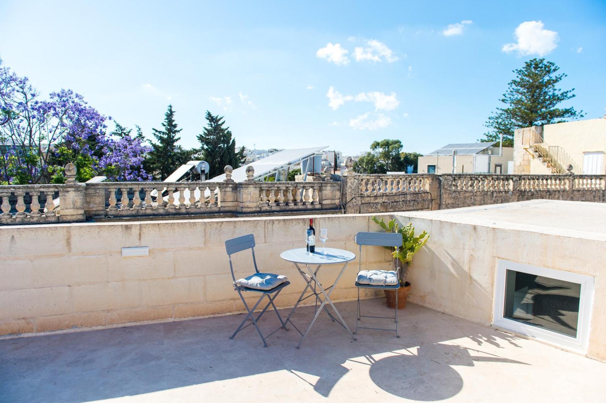 San Anton Suites Attard Eksteriør billede